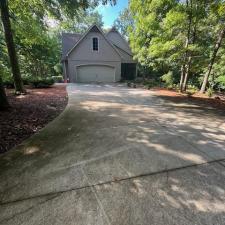 Top-Quality-Driveway-Pressure-Cleaning-in-Lenoir-City-TN 0