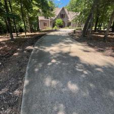 Top-Quality-Driveway-Pressure-Cleaning-in-Lenoir-City-TN 4