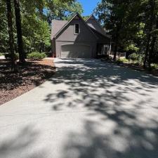 Top-Quality-Driveway-Pressure-Cleaning-in-Lenoir-City-TN 1