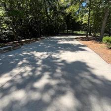 Top-Quality-Driveway-Pressure-Cleaning-in-Lenoir-City-TN 7